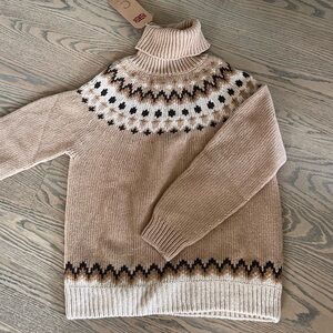 Gorgeous Wool Sweater Celtic & Co
